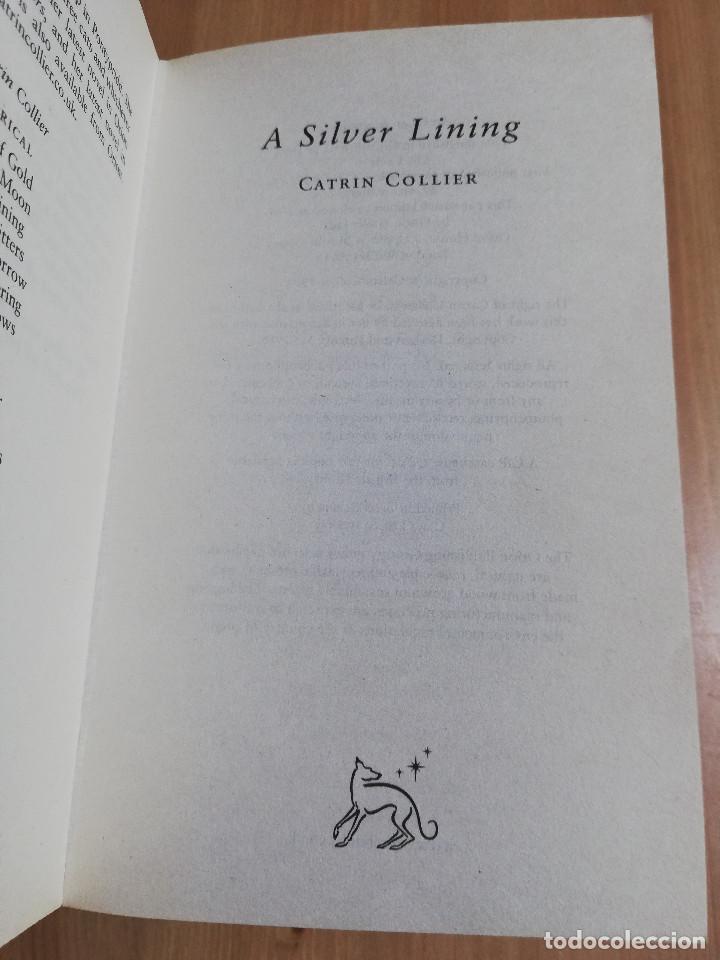 Libros de segunda mano: A SILVER LINING (CATRIN COLLIER) - Foto 2
