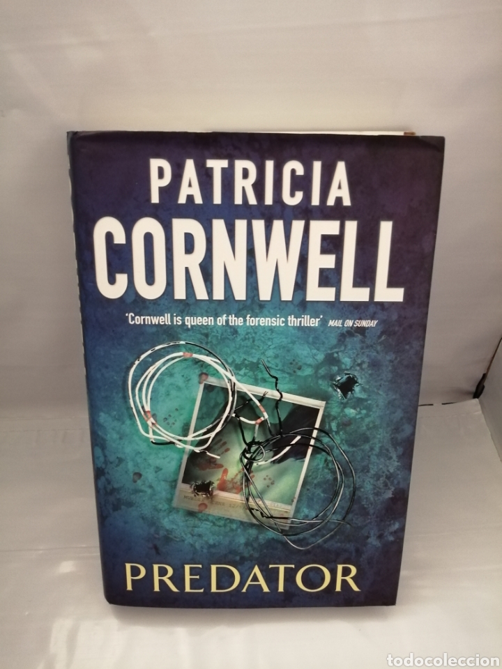 Libros de segunda mano: Predator (English) First edition - Foto 1