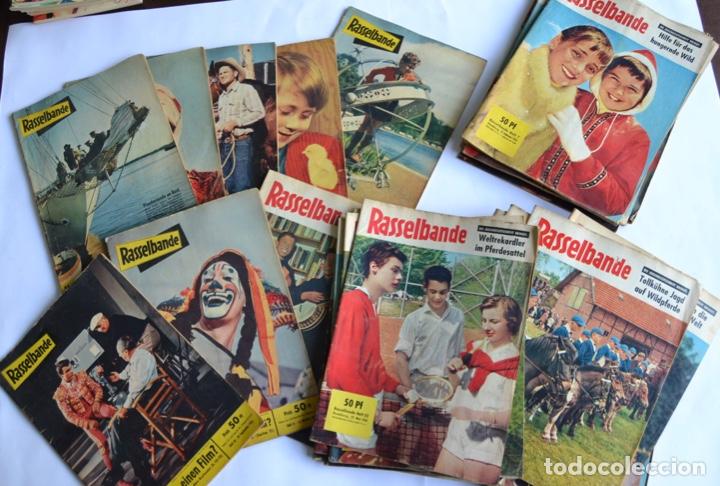 Libros de segunda mano: Lote de 32 n&uacute;meros de la Revista Juvenil Alemana Rasselbande. 1954-1961.Noticias, Pasatiempos, Humor