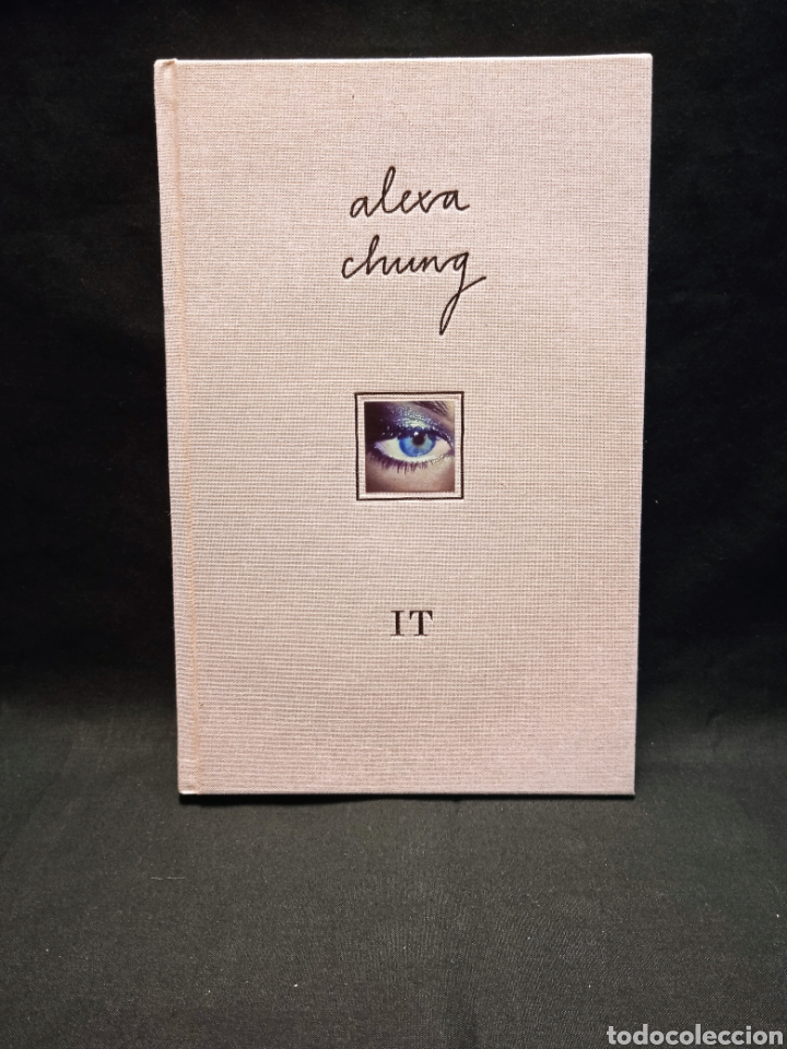 Libros de segunda mano: IT - ALEXA CHUNG - PENGUIN 2013 - Foto 1