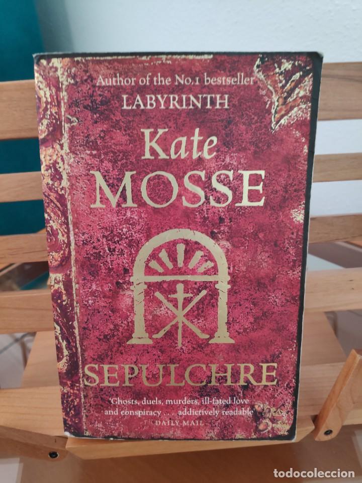 Libros de segunda mano: Sepulchre, Kate Mosse, Libro en Ingl&eacute;s - Foto 1
