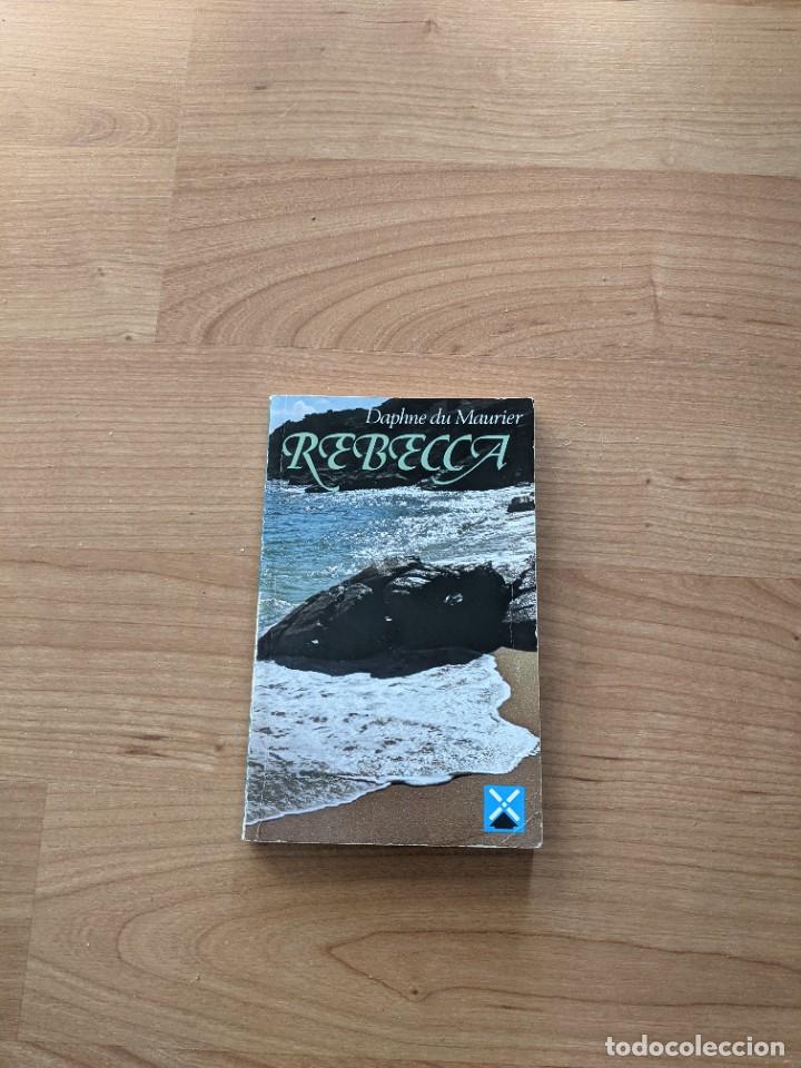 Libros de segunda mano: REBECCA. DAPHNE DU MAURIER - Foto 1