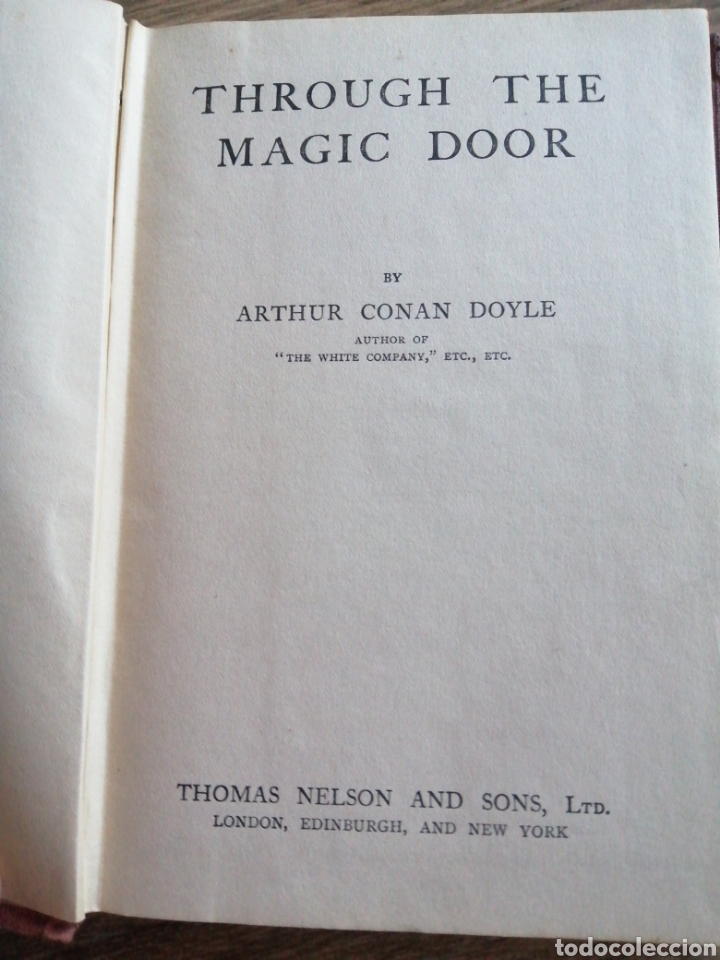 Libros de segunda mano: Through the magic door - Foto 3