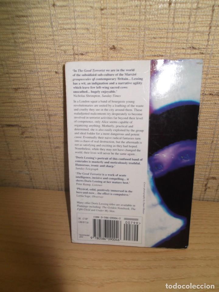 Libros de segunda mano: The Good Terrorist de Doris Lessing. - Foto 2