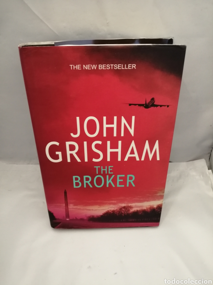 Libros de segunda mano: THE BROKER (FIRST EDITION, HARDCOVER) - Foto 1