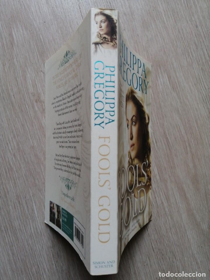 Libros de segunda mano: Fools Gold. Philippa Gregory. En ingl&eacute;s. - Foto 2