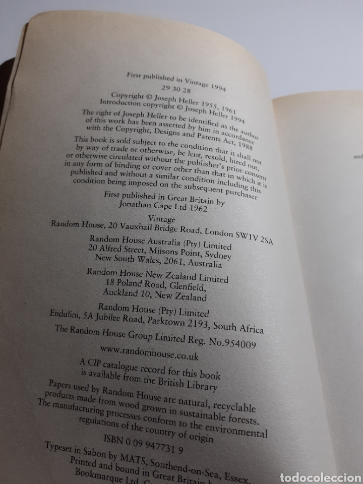 Libros de segunda mano: Catch 22 ingl&eacute;s Joseph Heller 1994 - Foto 2