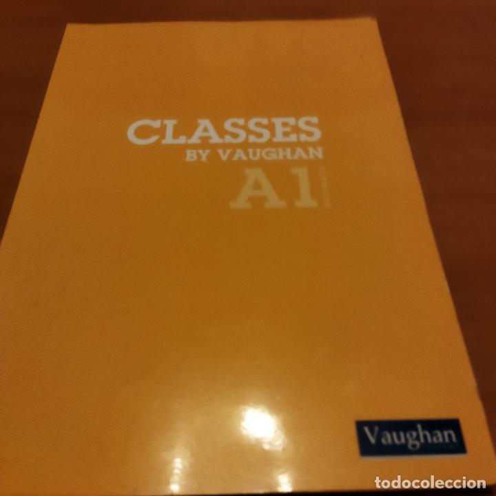 Libros de segunda mano: Classes by Vaughan - Foto 1
