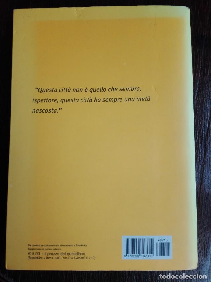 Libros de segunda mano: Carlo Lucarelli almost blue - Foto 3