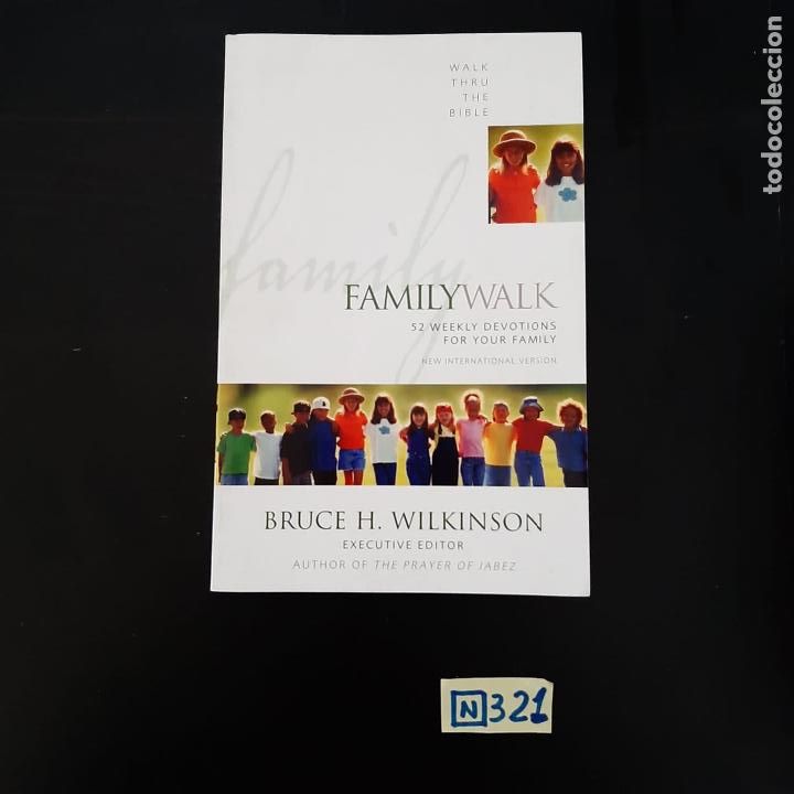 Libros de segunda mano: Family walk - Foto 1