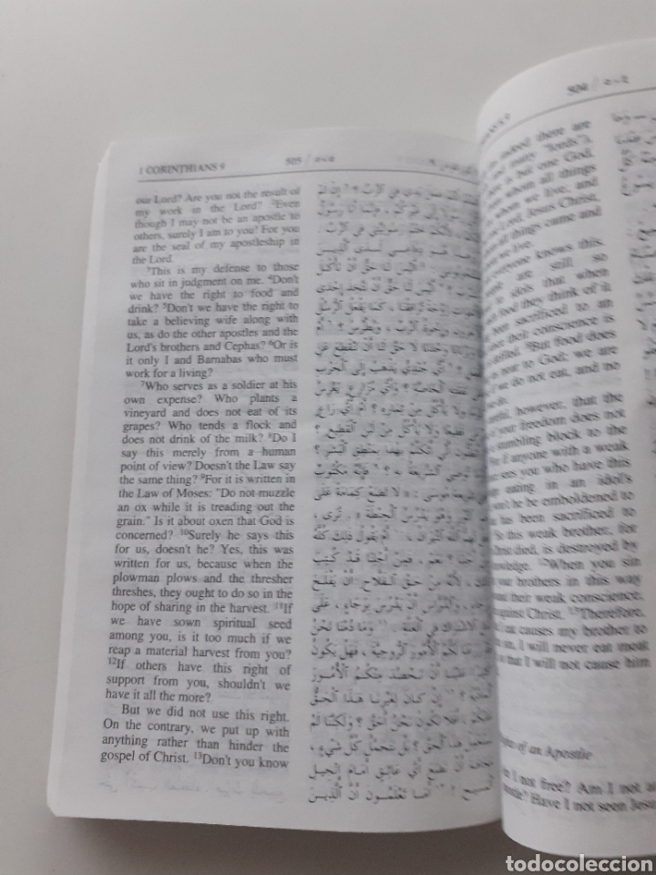 Libros de segunda mano: Biblia biling&uuml;e Arabe Ingl&eacute;s 1984 - Foto 7