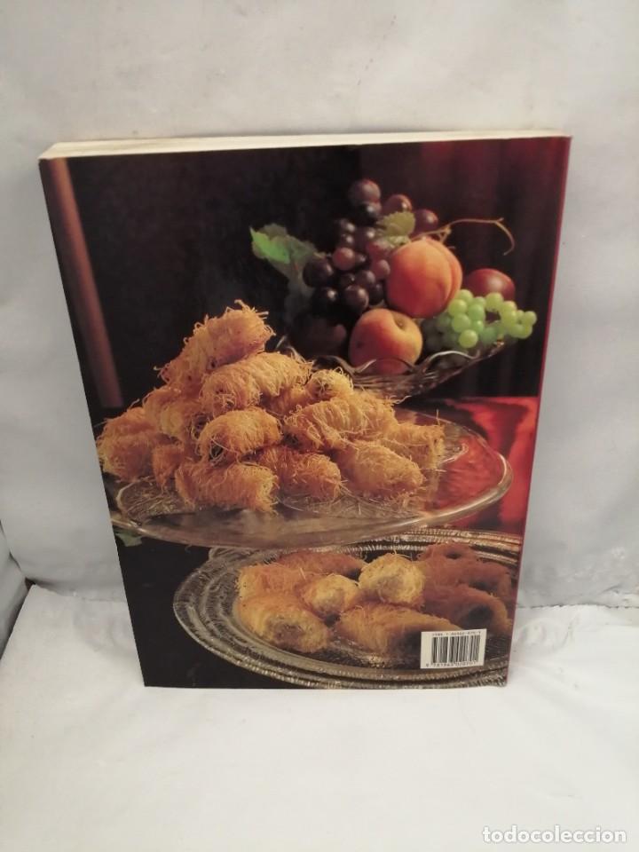 Libros de segunda mano: THE COMPLETE MIDDLE EAST COOKBOOK - Foto 2