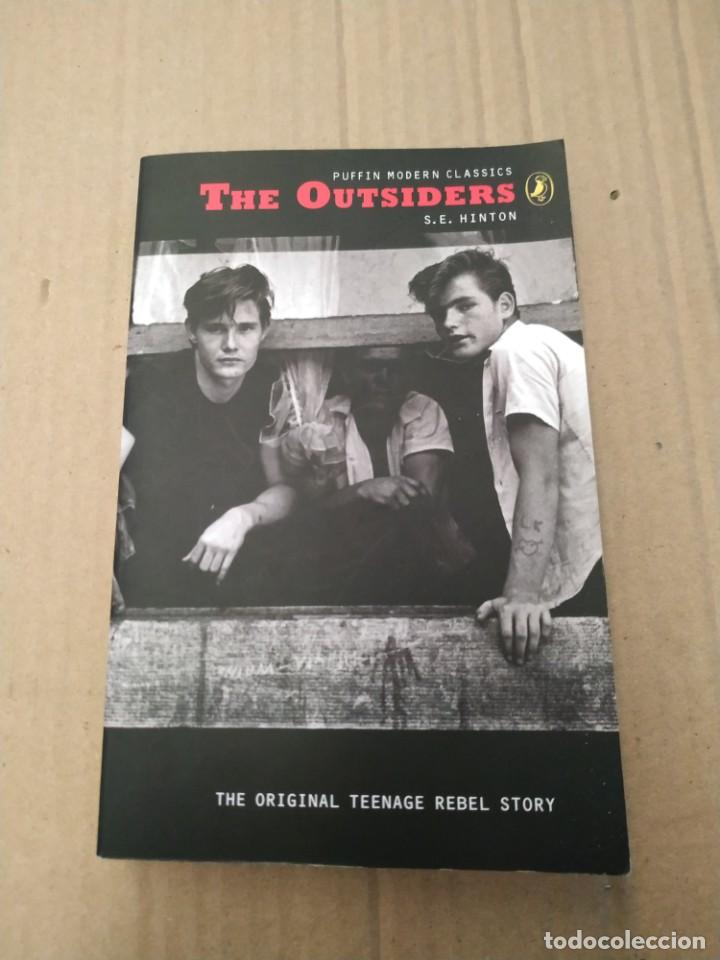 Libros de segunda mano: The Outsiders - S. E. Hinton - Foto 1