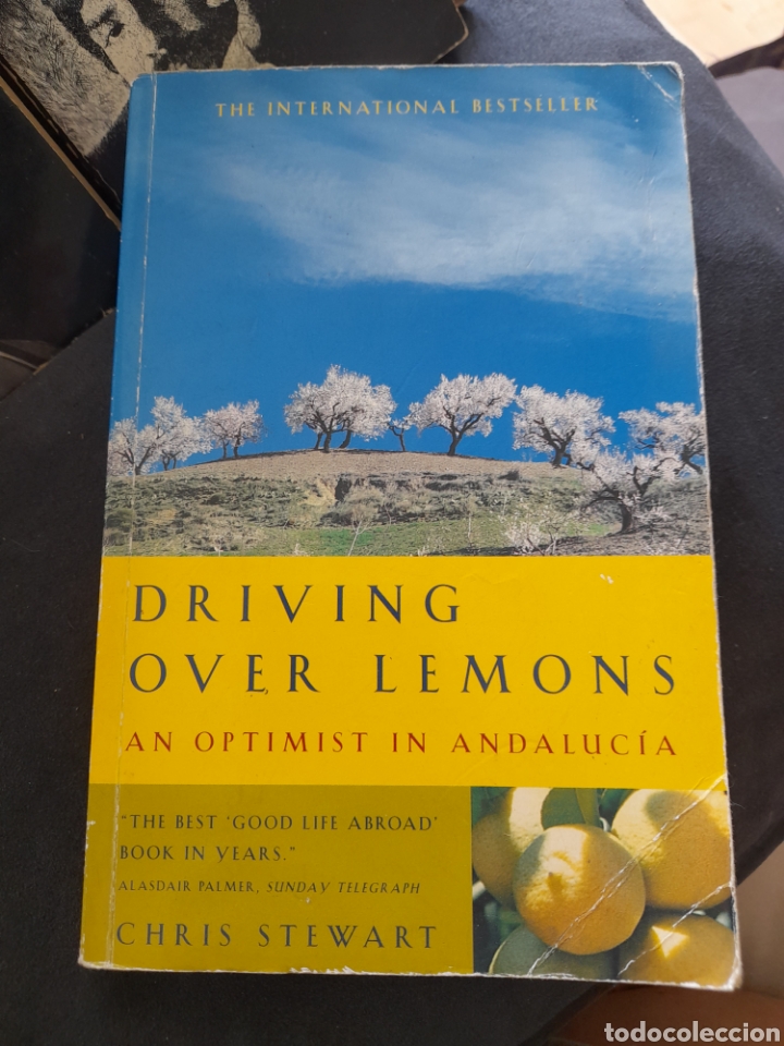 Libros de segunda mano: Driving over lemons. Chris Stewart - Foto 1