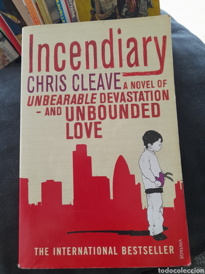 Libros de segunda mano: Incendiary. Chris Cleave - Foto 1