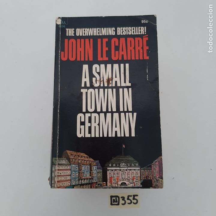 Libros de segunda mano: A Small Town In Germany - Foto 1