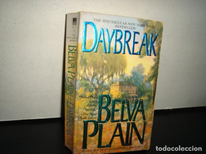 Libros de segunda mano: 21- INGL&Eacute;S. DAYBREAK - BELVA PLAIN - Foto 1