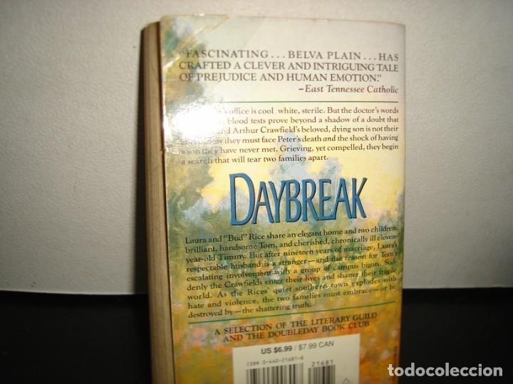 Libros de segunda mano: 21- INGL&Eacute;S. DAYBREAK - BELVA PLAIN - Foto 3