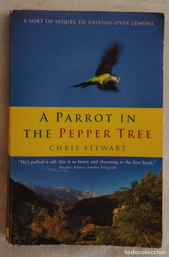Libros de segunda mano: A PARROT IN THE PEPPER TREE. - Foto 1