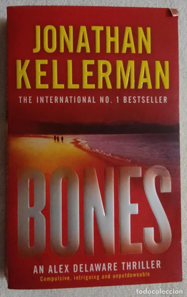 Libros de segunda mano: Bones. - Foto 1