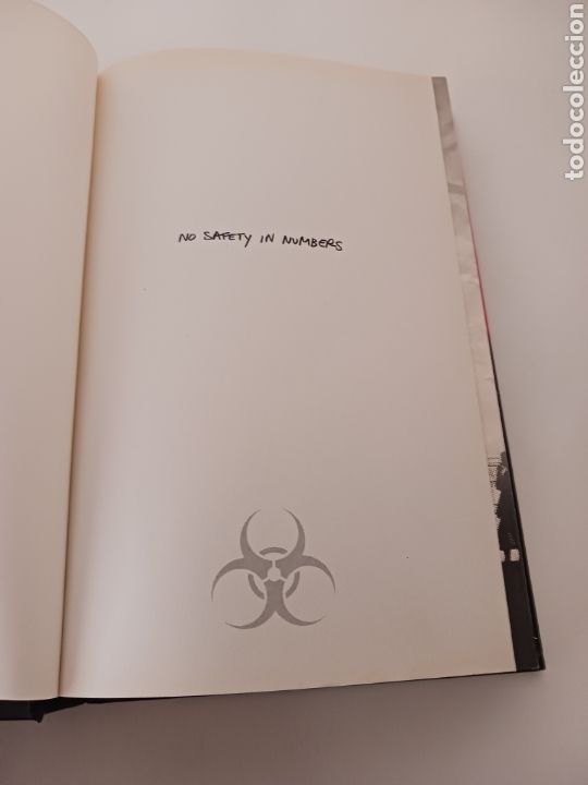Libros de segunda mano: 150 stores, 1 bomb Dayna Lorentz 2012 ingl&eacute;s - Foto 2