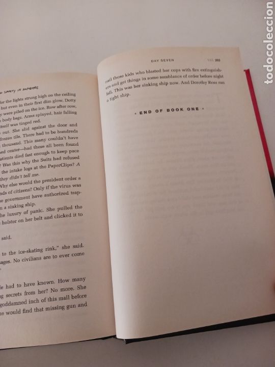 Libros de segunda mano: 150 stores, 1 bomb Dayna Lorentz 2012 ingl&eacute;s - Foto 5