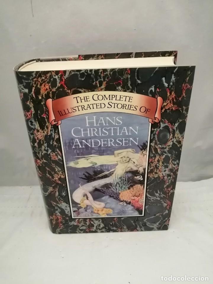 Libros de segunda mano: COMPLETE ILLUSTRATED STORIES (HARDCOVER) - Foto 1
