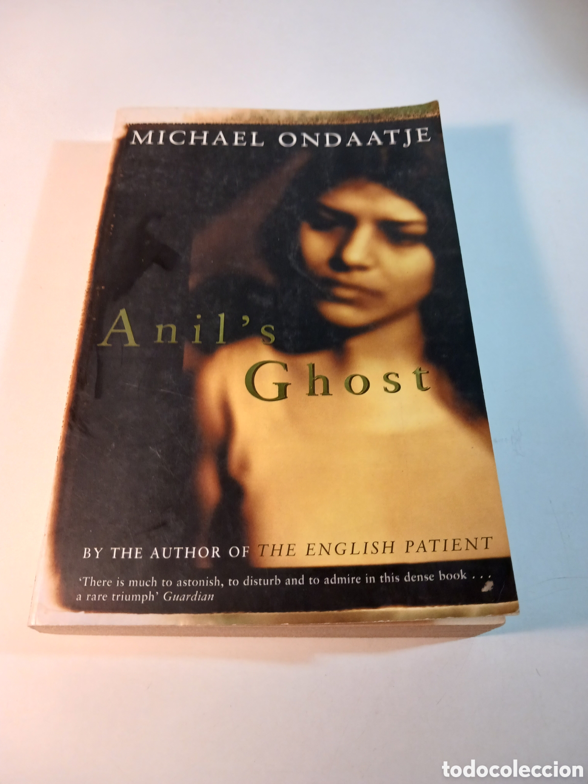 Libros de segunda mano: Anil s ghost Michael Ondaatje 2000 ingl&eacute;s. Ref E1 - Foto 1