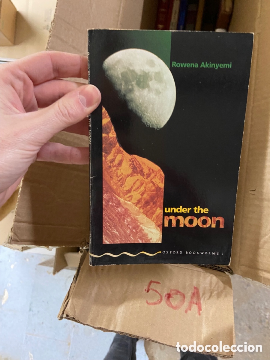 Libros de segunda mano: 50A Rowena Akinyemi. under the moon - Foto 1