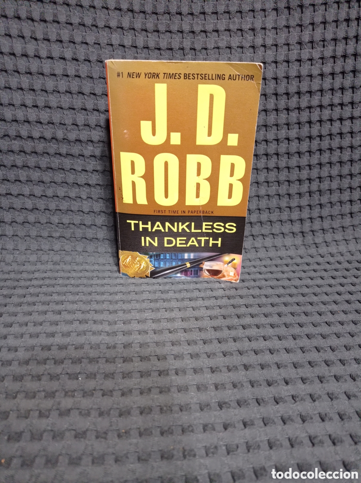 Libros de segunda mano: Thankless in death (J D Robb) - Foto 1