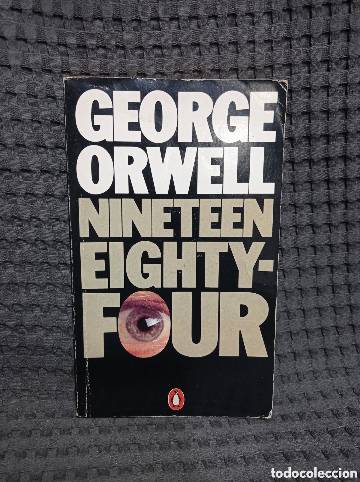 Libros de segunda mano: Nineteen eigthty-four (George Orwell) - Foto 2