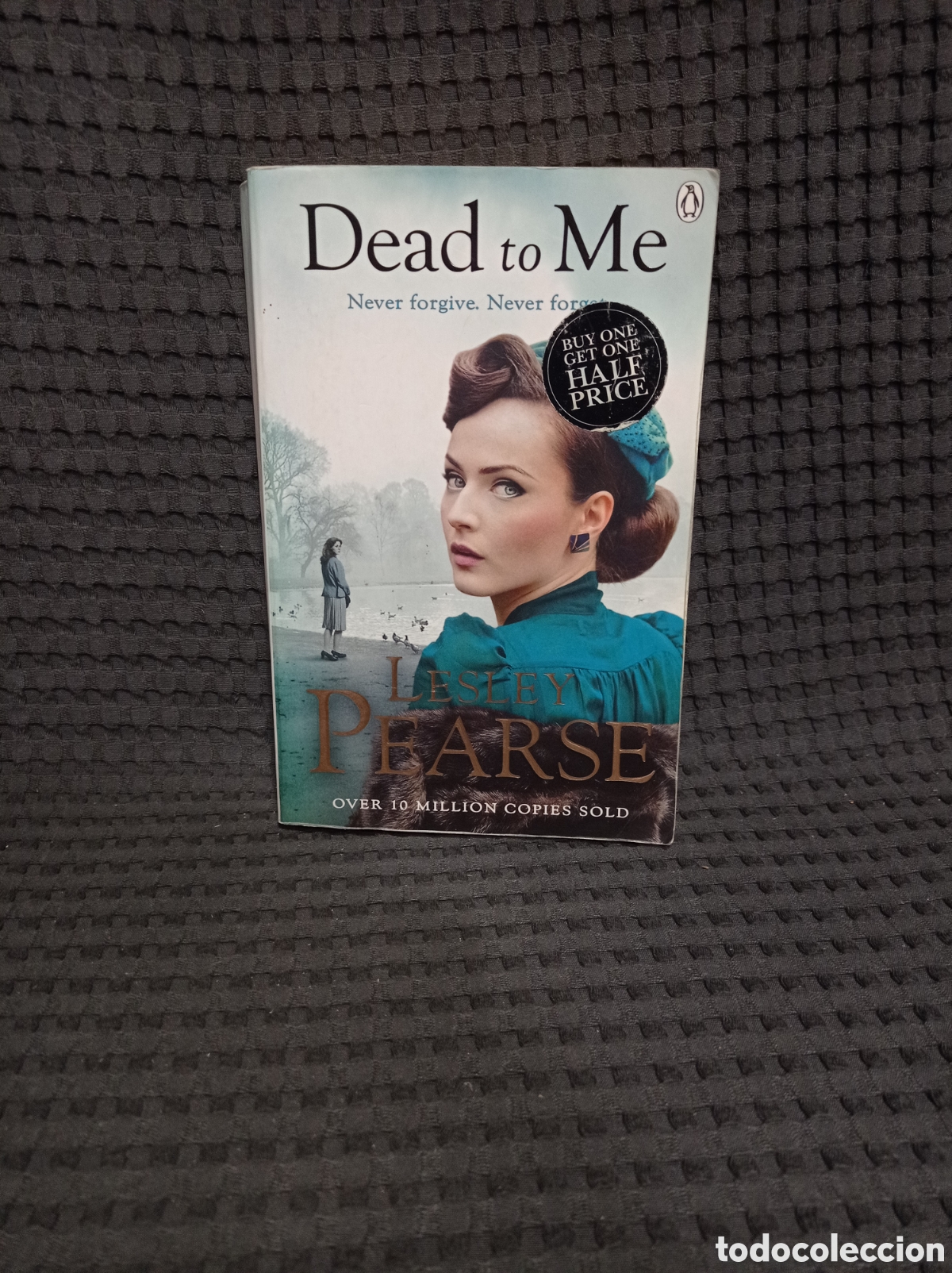 Libros de segunda mano: Dead to me (Lesley Pearse) - Foto 1