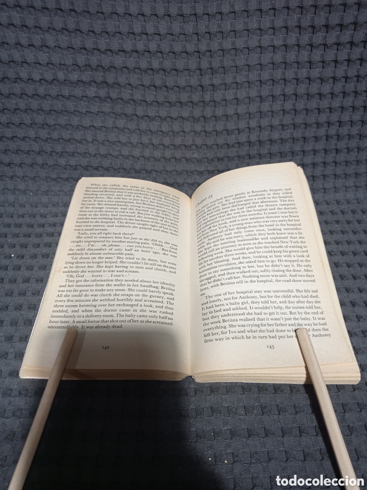 Libros de segunda mano: Loving (Danielle Steel) - Foto 4