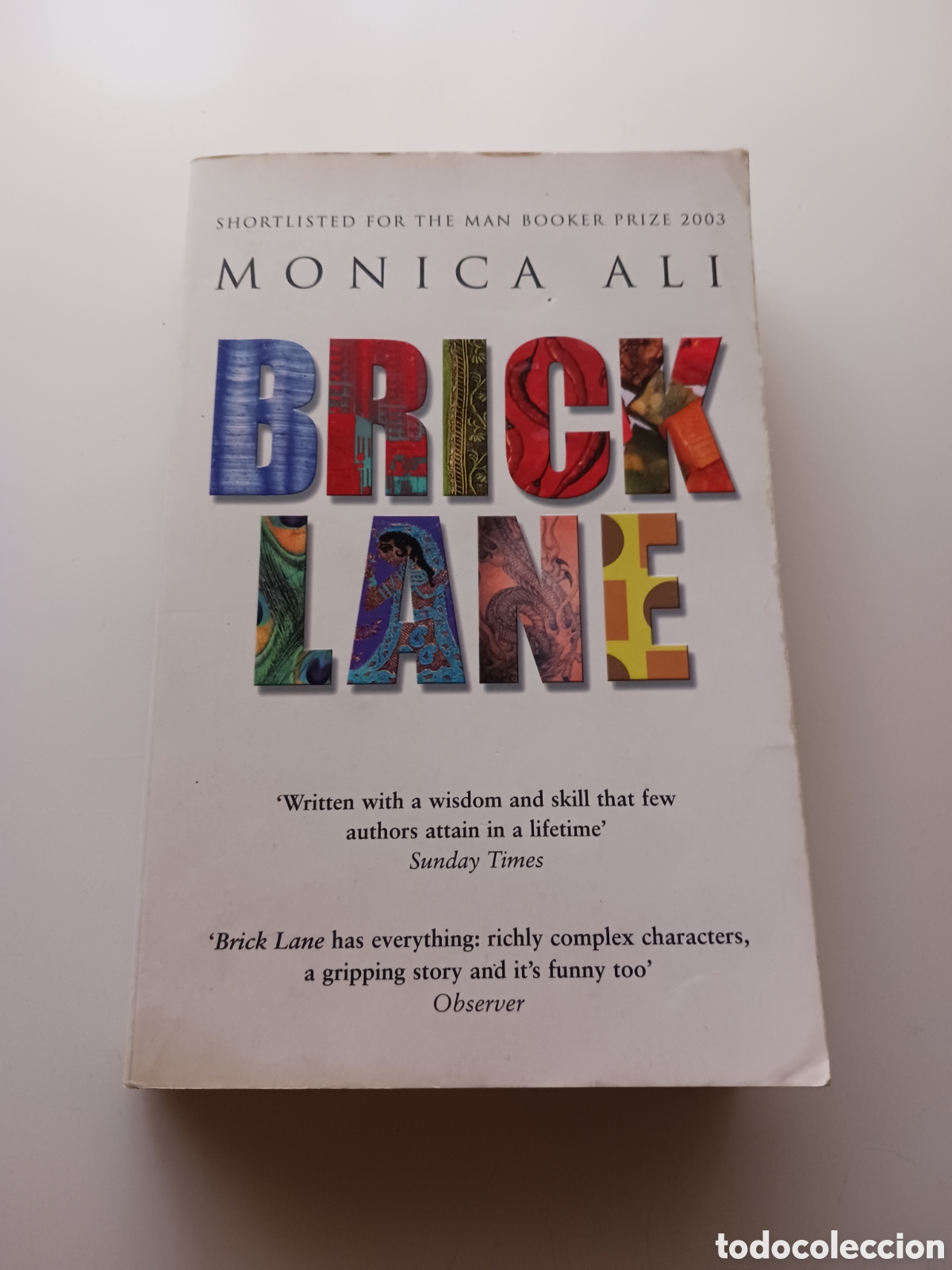 Libros de segunda mano: Brick lane Monica Ali 2004 ingl&eacute;s - Foto 1