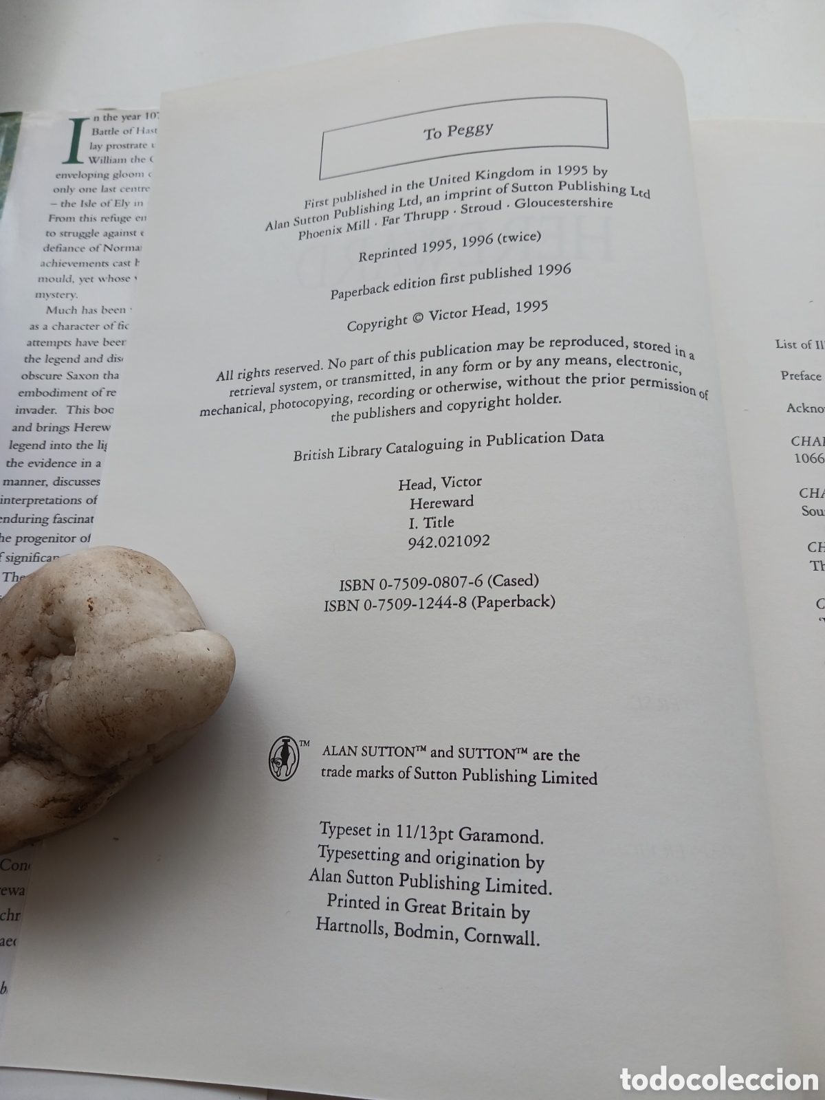 Libros de segunda mano: Hereward, Victor Head, 1996 ingl&eacute;s - Foto 3