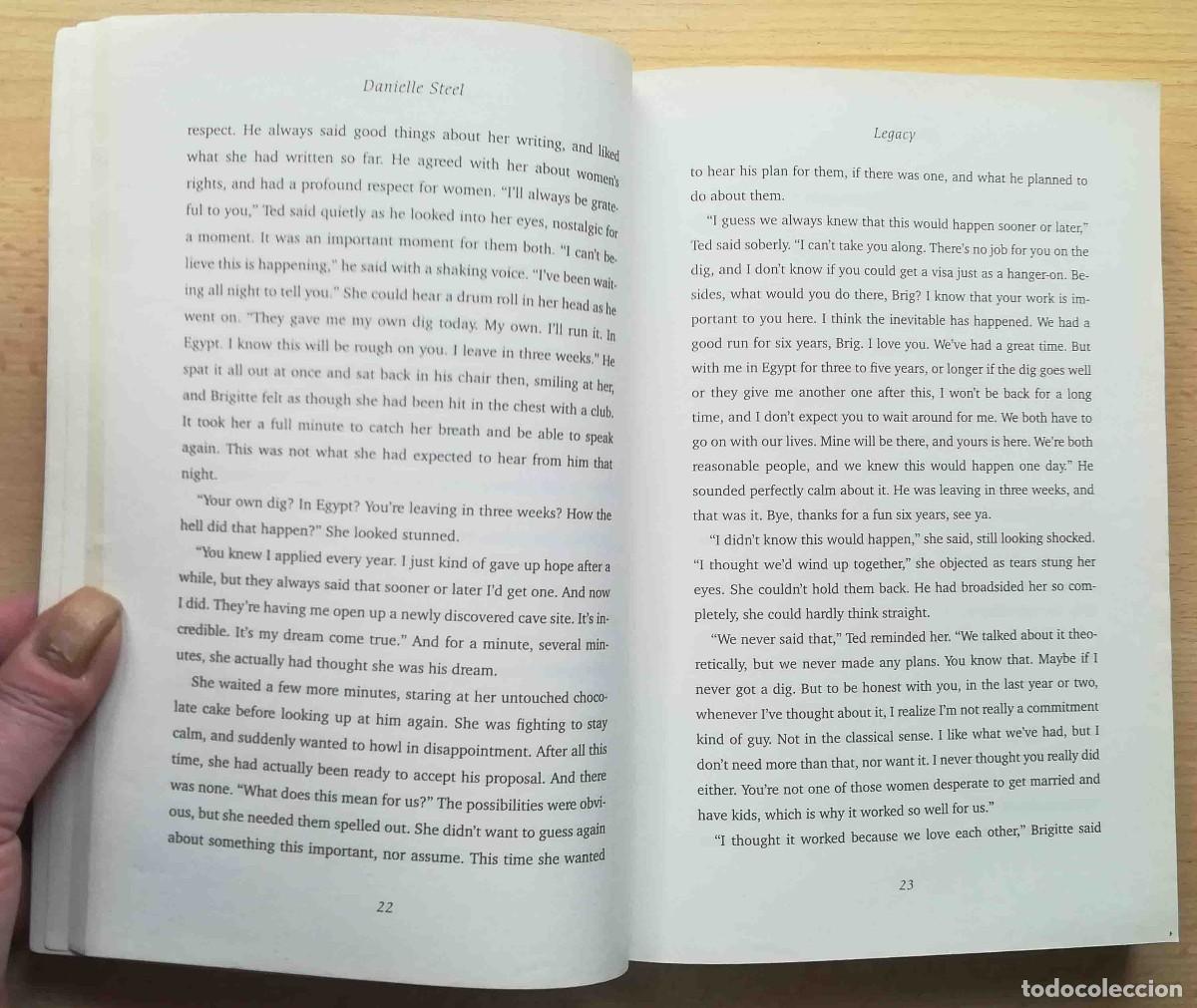 Libros de segunda mano: Legacy (Danielle Steel) En ingl&eacute;s. - Foto 3