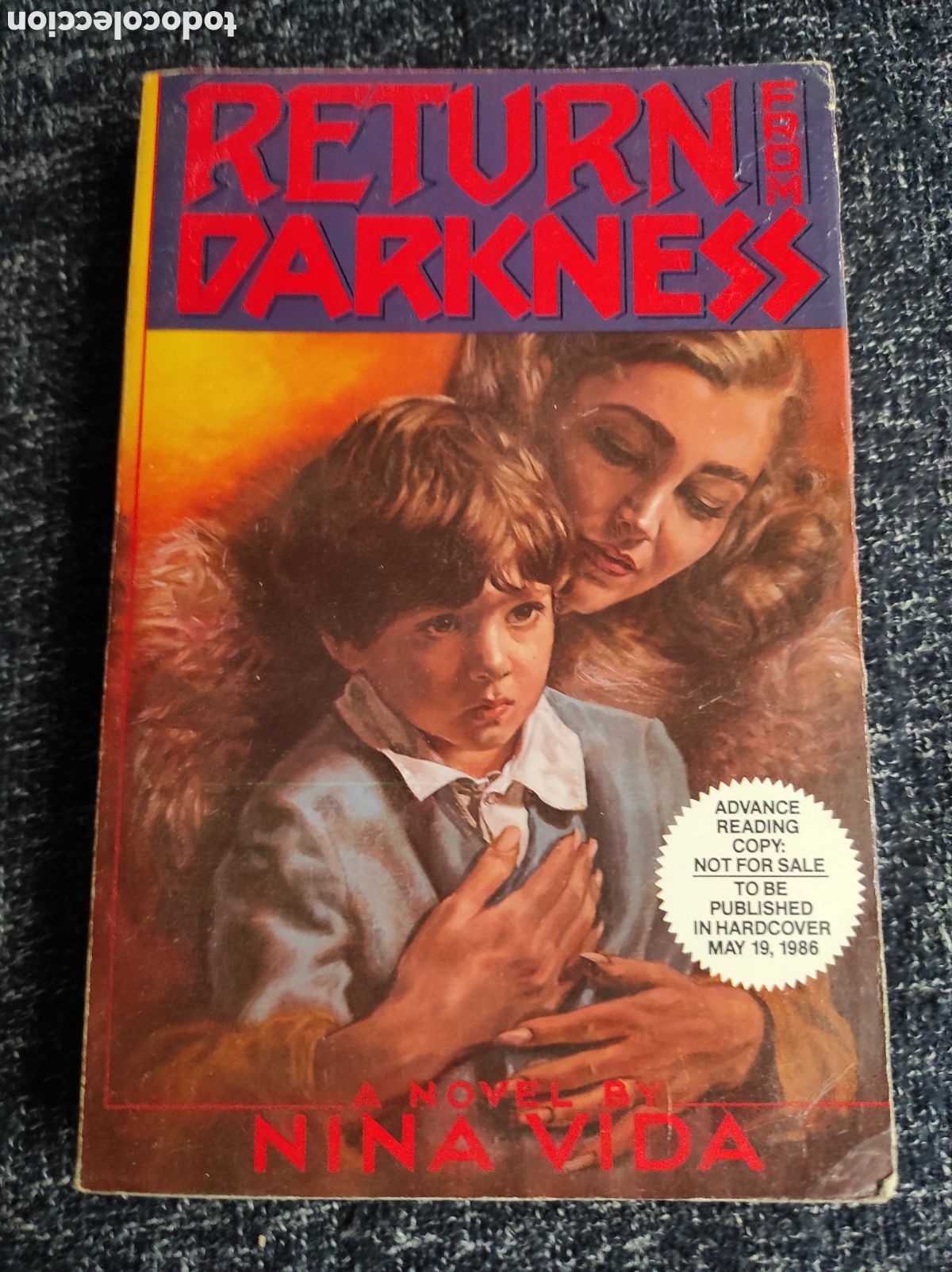 Libros de segunda mano: Return from Darkness / NINA VIDA - EDICION EN INGLES - Foto 1