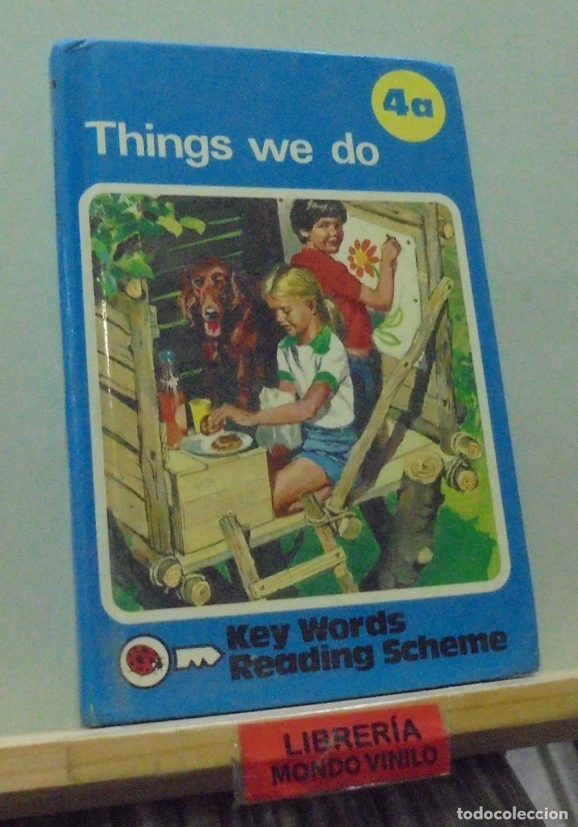 Libros de segunda mano: Things we do, 4a. Key words reading scheme. Texto en ingles - Foto 1