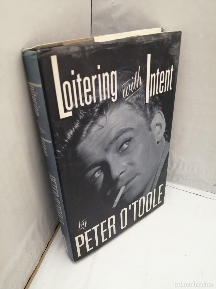 Libros de segunda mano: Loitering with Intent (First edition, Hardcover) - Foto 3