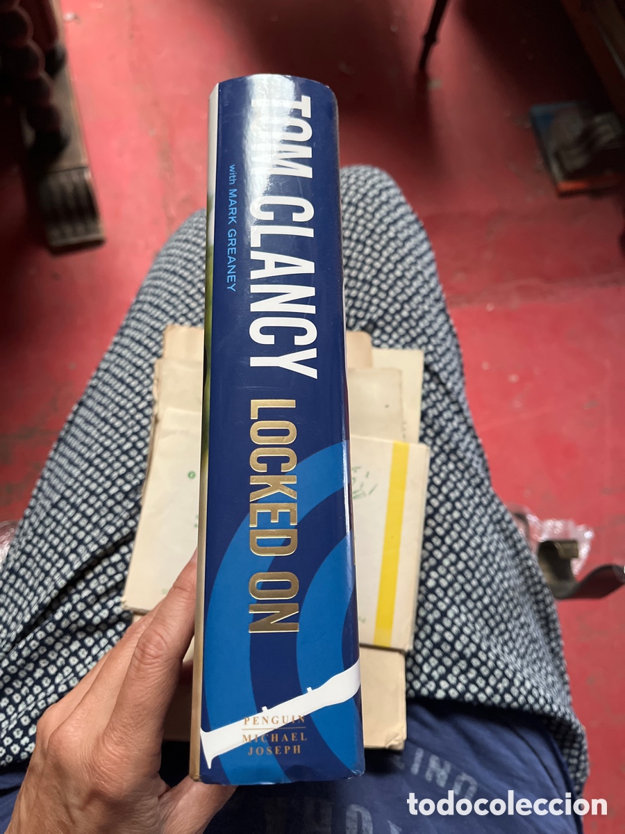 Libros de segunda mano: TOM CLANCY. LOCKED ON. - Foto 2