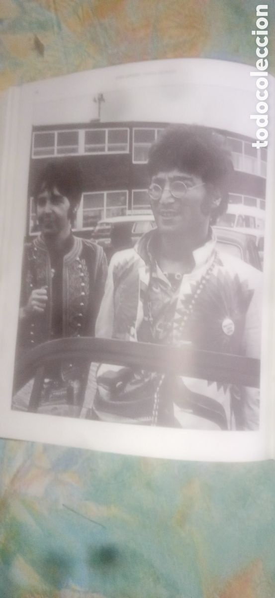 Libros de segunda mano: John lennon,unseen archives,en ingles - Foto 4