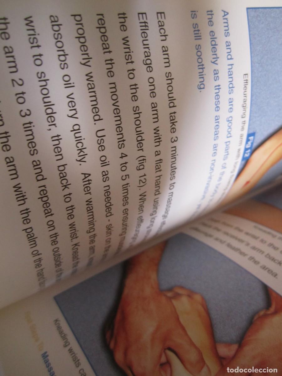 Libros de segunda mano: libro tutorial masajes en ingles- Massage Vera Harvey- First streps series - Foto 2