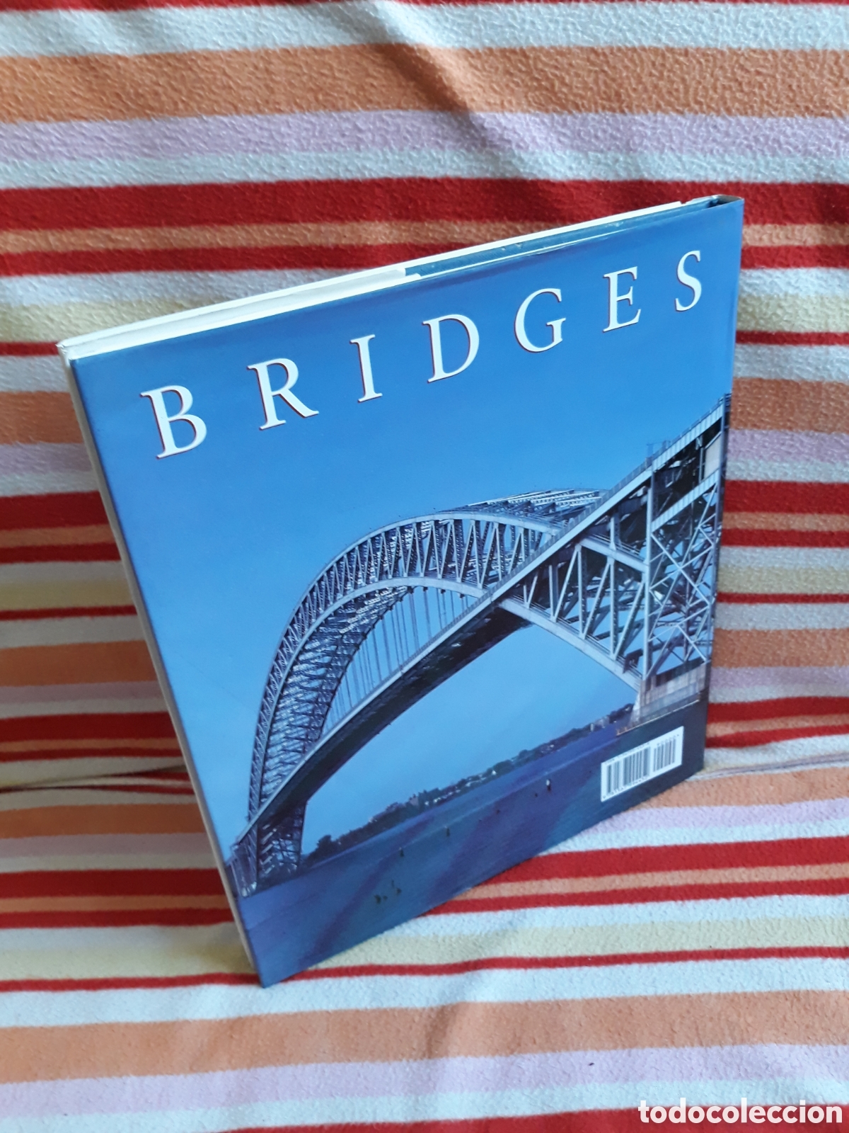 Libros de segunda mano: BRIDGES - STEVEN A. OSTROW (en ingl&eacute;s) - Foto 2