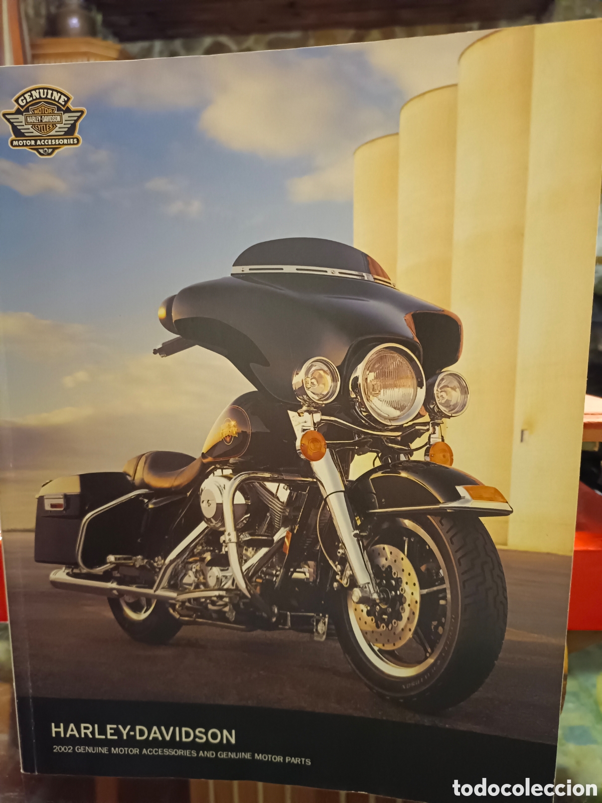 Libros de segunda mano: Harley Davidson 2002 Genuine accessoried - Foto 1