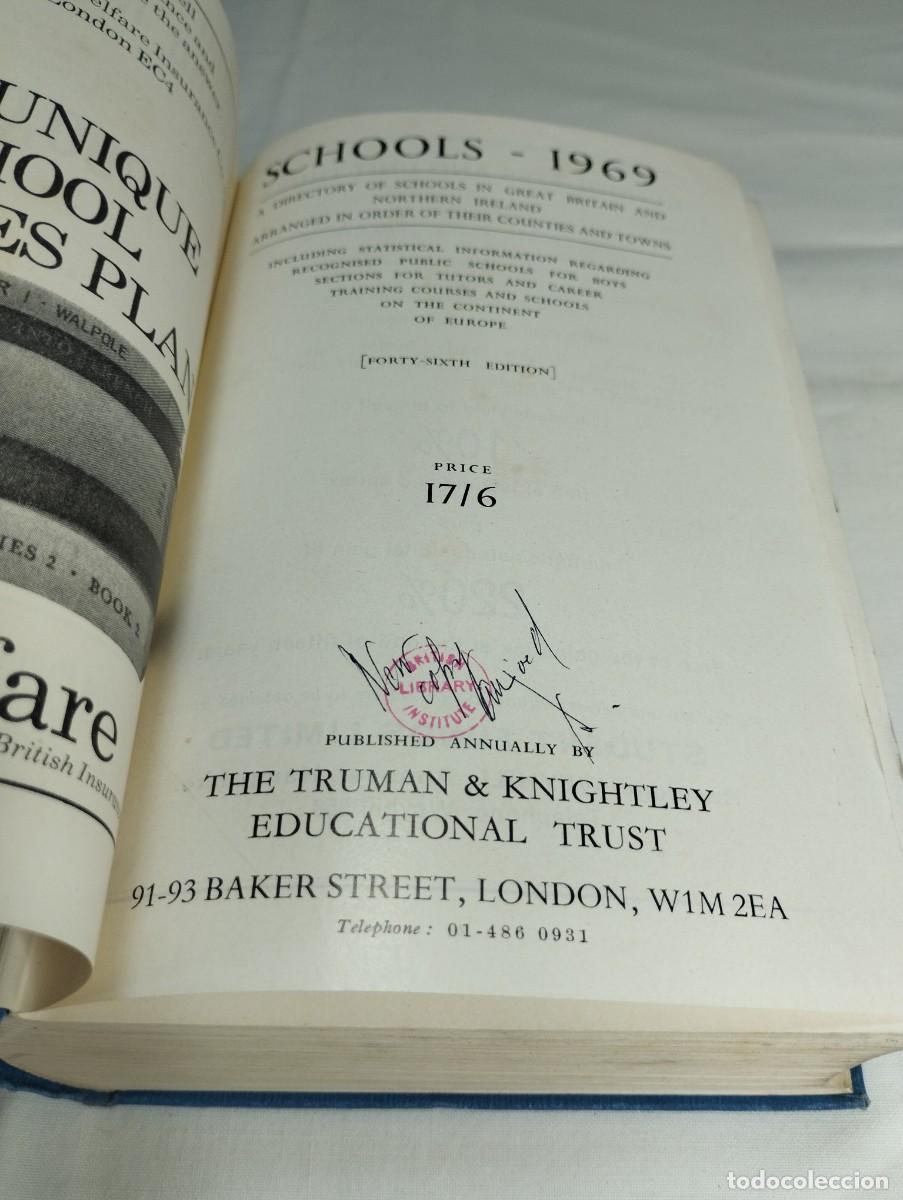 Libros de segunda mano: Schools. Truman & Knightly, 1969 - Foto 2