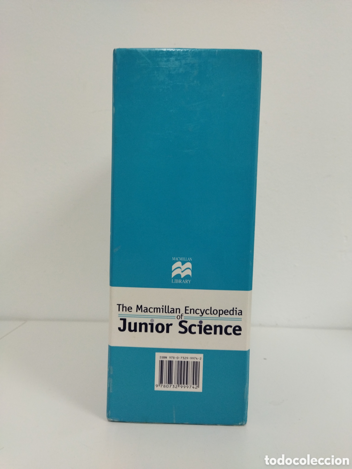 Libros de segunda mano: Macmillan Encyclopedia Junio Science - Foto 2