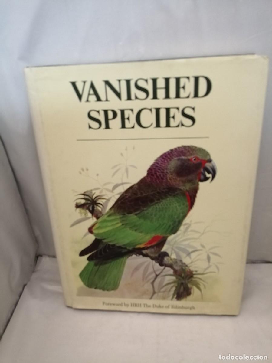 Libros de segunda mano: Vanished Species (Hardcover) - Foto 1