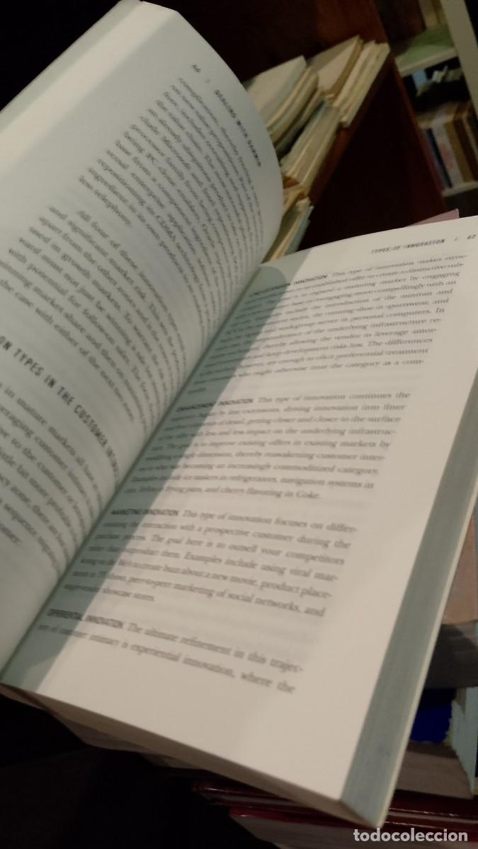 Libros de segunda mano: Dealing with Darwin - Geoffrey A. Moore - Foto 3