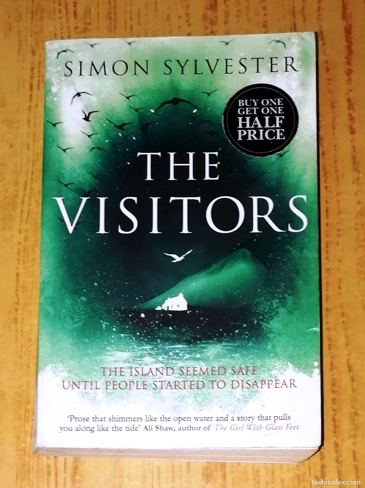 Libros de segunda mano: THE VISITORS / Simon Sylvester. - Quercus, 2015 - Foto 1