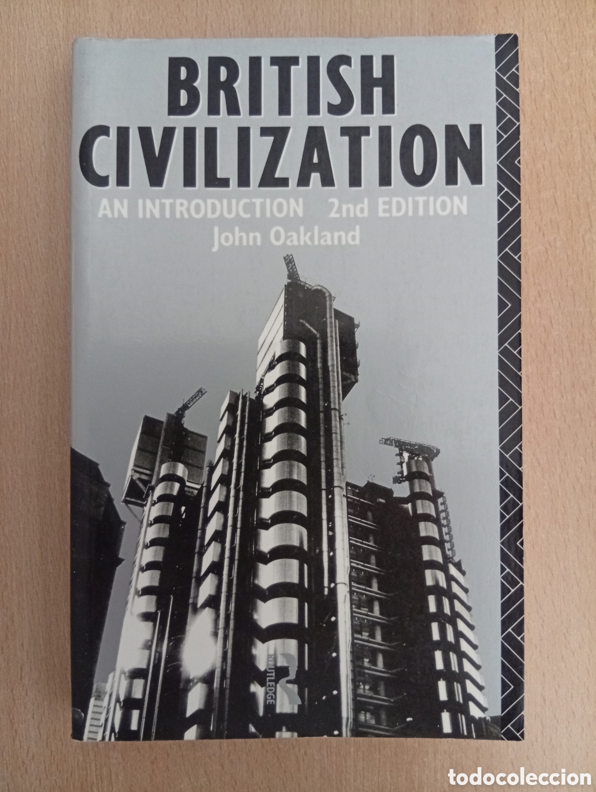 Libri di seconda mano: BRITISH CIVILIZATION. AN INTRODUCTION. John Oakland